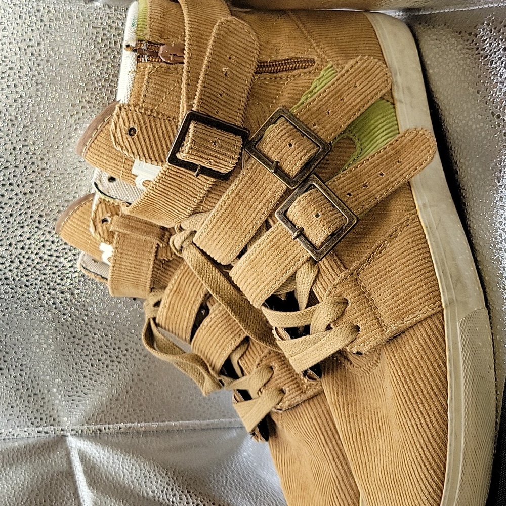 radii | Corduroy Straight Jacket Kicks Mens 9 Tan Y2K Streetwear